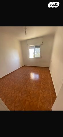 דירה, היקינטון 14, שאר העיר, חצור הגלילית