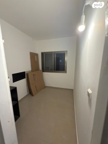 יוסף שפרינצק 74