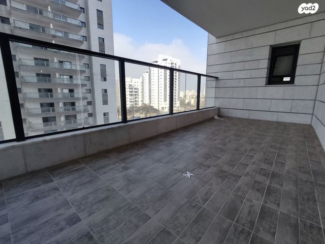 דירה, קרל פופר 3, קרית המדע, נתניה