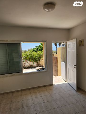 דירת גן, דקר 76, רובע ד', אשדוד