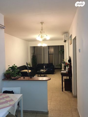 דירה, הרצל 10, הגבול רוטשילד, בת ים