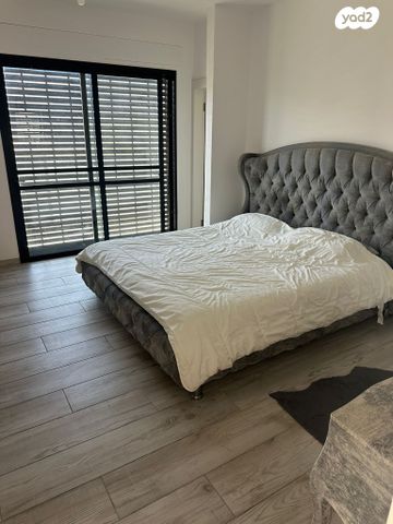 דו משפחתי, הצבעוני 45, קרית חרושת, קרית טבעון