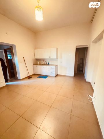 ארלוזורוב 17