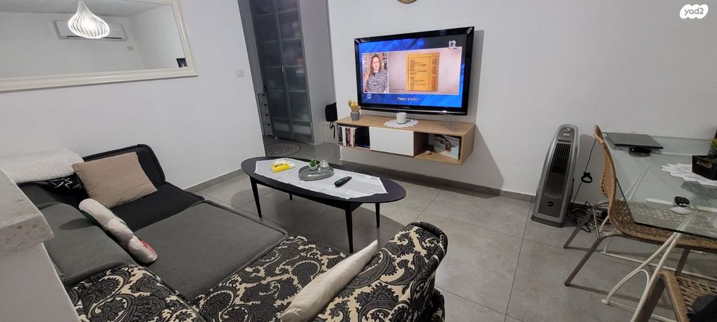 מרתף/ פרטר, הירדן 27, גני מנחם, באר יעקב