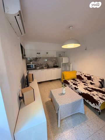 יחידת דיור, מבוא בארי 16, כוכב יאיר, כוכב יאיר / צור יגאל