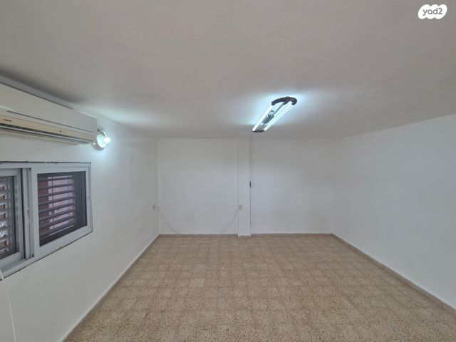 דירה, יוסף בן אהרון 17, שעריים, רחובות