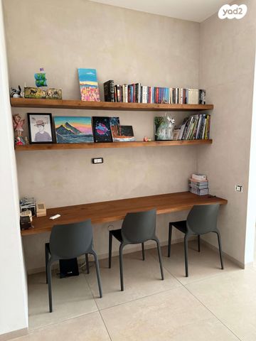 בית פרטי/ קוטג', אחד העם 1, שיכון א', קרית שמונה