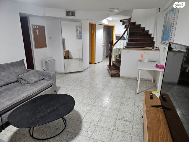 יחידת דיור, מרגנית 24, נווה דוד, רמלה