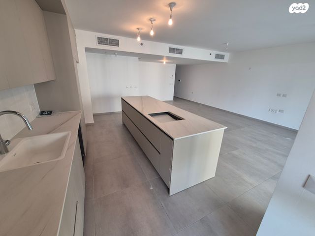 דירה, יונה וולך 7, גרין פארק החדשה, הוד השרון