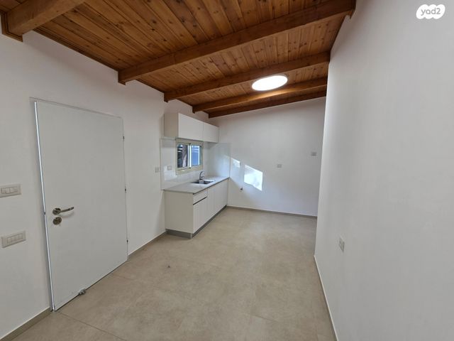 יחידת דיור, 60 1, כפר גדעון, כפר גדעון