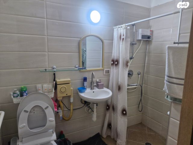 דירה, פרץ נפתלי 3, לב המושבה / מרכז העיר, פתח תקווה