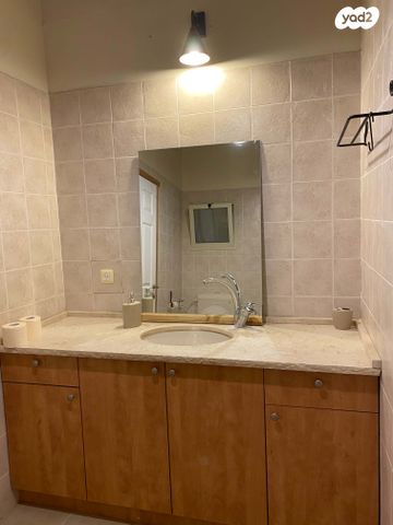 יחידת דיור, כנרת 115, כחל, כחל