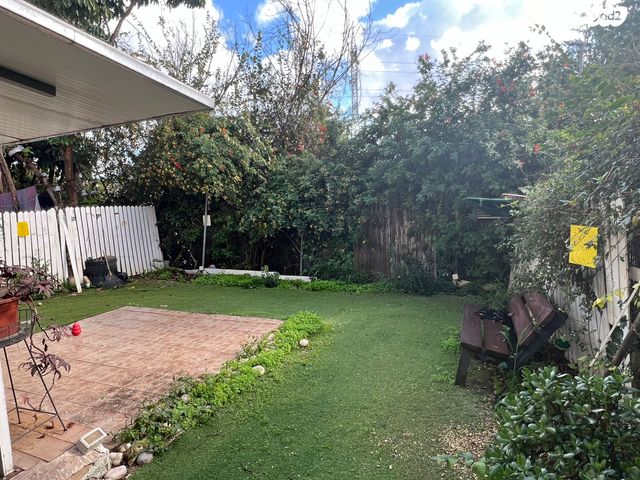 דירת גן, אלמגור 21, נווה שרת, תל אביב יפו