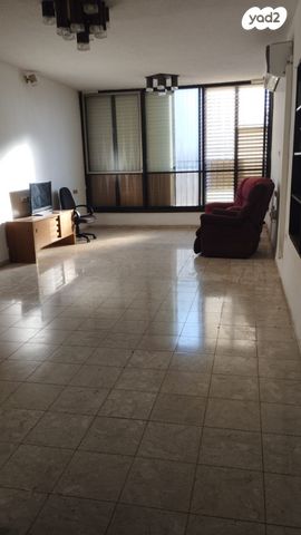 דירה, שדרות הגעתון 46, עיר, מרכז העיר, נהריה