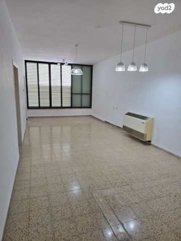 דירה, מקס שטיינמץ 15, עיר, מרכז העיר, נהריה