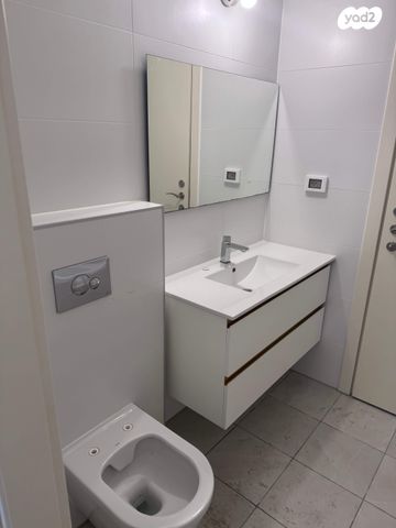 דירה, הרב הרצוג 6, צפון מערב מרכז העיר, נתניה