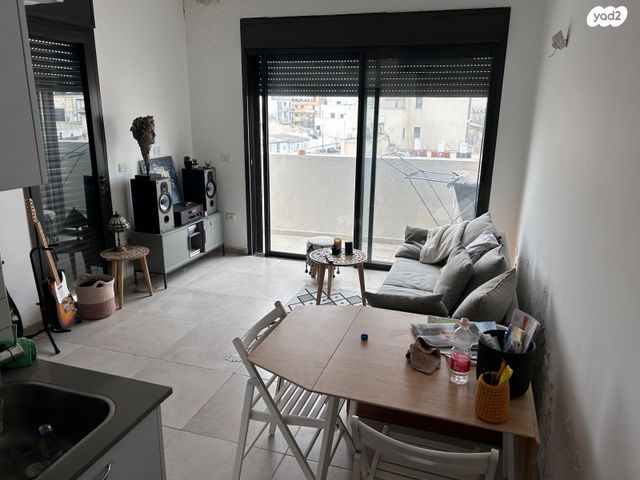 דירה, סמטת אלוף בצלות 10, פלורנטין, תל אביב יפו