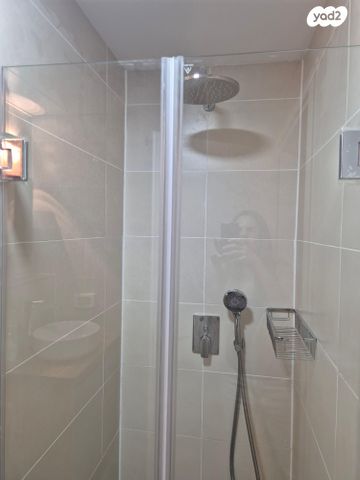 דירה, מעפילי אגוז 5, נווה חן, תל אביב יפו