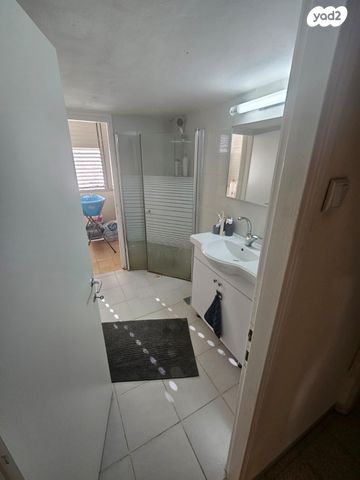 דירה, יחיעם 21, מרכז העיר, סביניה, הוותיקה, קרית ביאליק