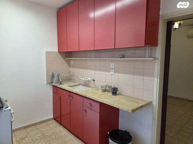 דירת גן, יסעור, יסעור, יסעור