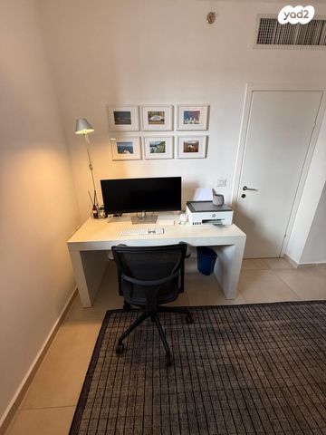 דירה, חיים בר לב 19, קרית קריניצי, רמת גן