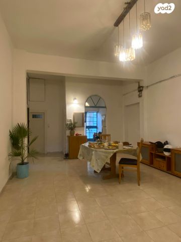 דירה, אחד העם 10, הרצליה, חיפה