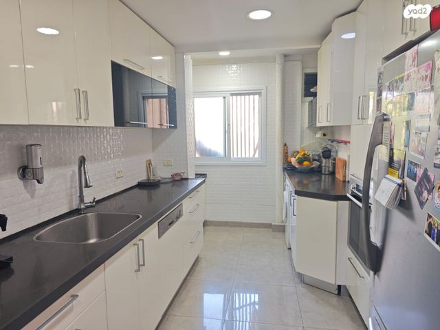 דירה, אבא אחימאיר 40, קרית מנחם בגין, רמלה