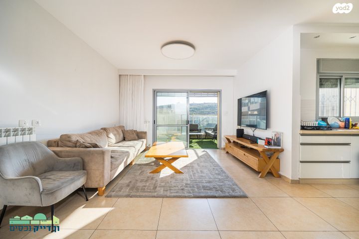 דירה, שמחת כהן, חומת שמואל, הר חומה, ירושלים