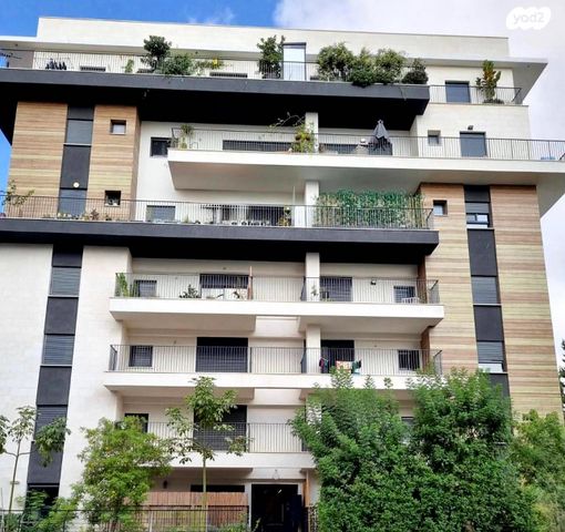 דירה, רמז 5, נווה מגן, רמת השרון