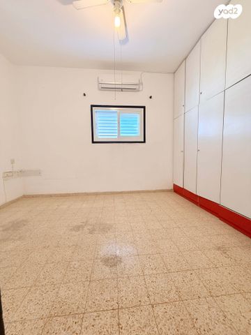 דירה, עין הקורא, אברמוביץ', ראשון לציון