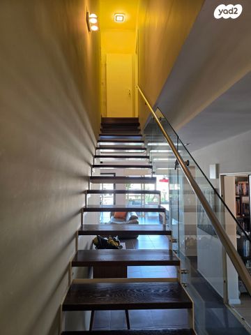 גג/ פנטהאוז, גולן, רמת השרון