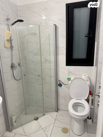 דירה, מרים בן פורת, נחלת יהודה, ראשון לציון