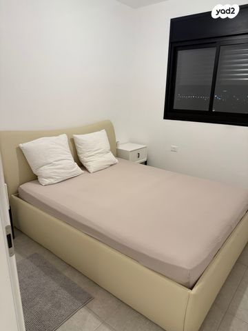 דירה, מרים בן פורת, נחלת יהודה, ראשון לציון