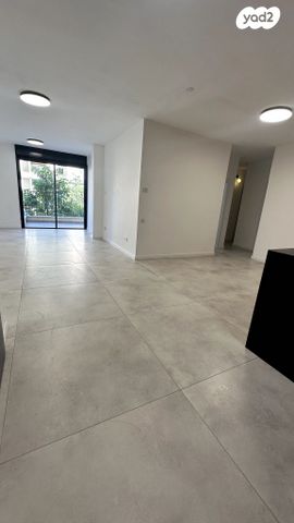 דירה, רמז 5, נווה מגן, רמת השרון