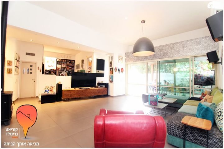 בית פרטי/ קוטג', האגוז, נווה ירק, נווה ירק