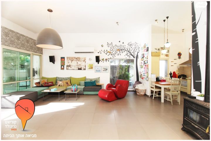 בית פרטי/ קוטג', האגוז, נווה ירק, נווה ירק