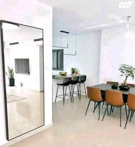 גג/ פנטהאוז, פנחס אילון, קרית אילון, חולון