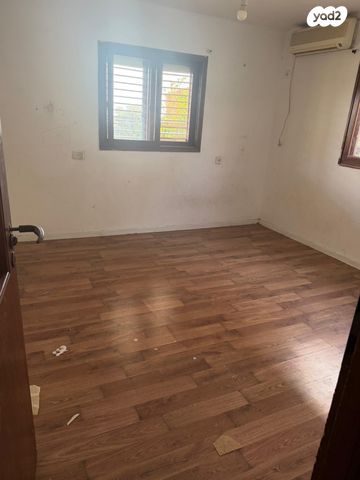 דירת גן, טולידאנו, שיכון א, טבריה