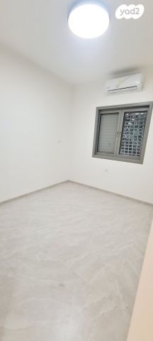 פנחס אפשטיין 