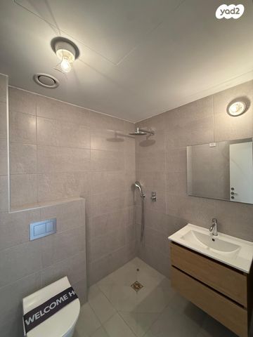 דירה, תוצרת הארץ 5, נחלת יצחק, תל אביב יפו