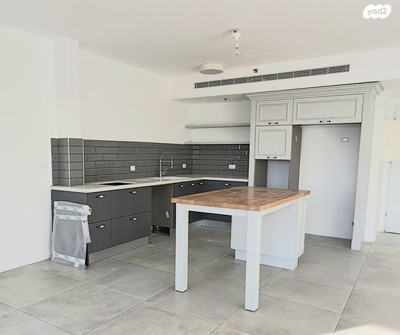 גג/ פנטהאוז, פשוש, רמות מנחם, הוד השרון