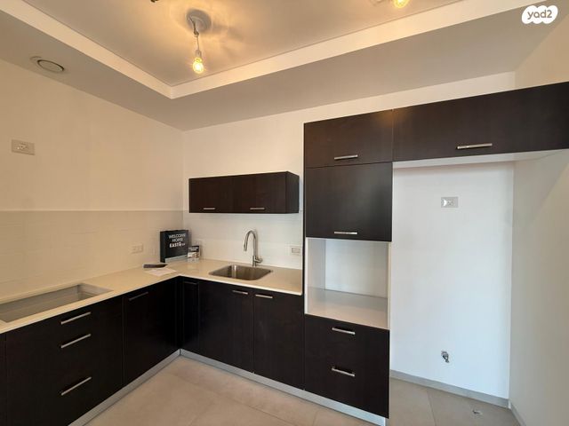 דירה, תוצרת הארץ 5, נחלת יצחק, תל אביב יפו