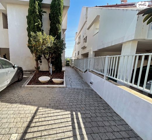 דירה, הרצליה ב', הרצליה