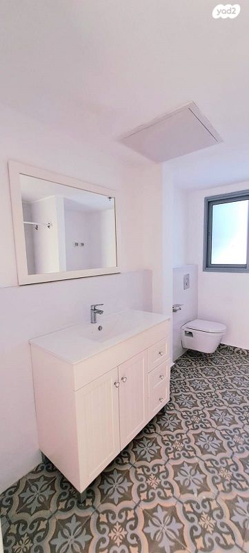 גג/ פנטהאוז, פשוש, רמות מנחם, הוד השרון