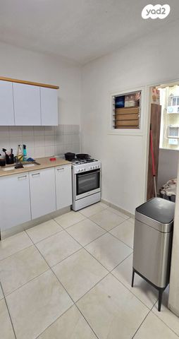 דירה, שער הפרחים 3, קרית שרת מערב, חולון