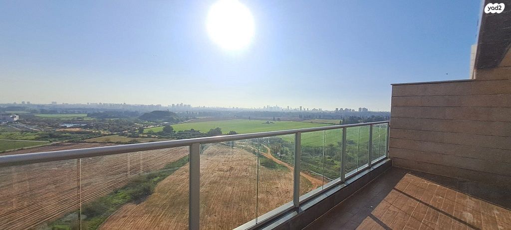 גג/ פנטהאוז, פשוש, רמות מנחם, הוד השרון