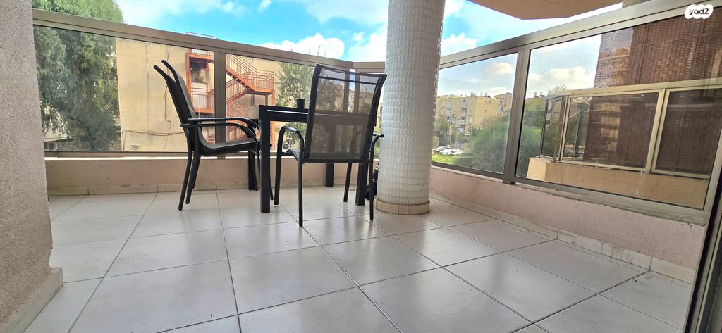 דירה, שער הפרחים 3, קרית שרת מערב, חולון