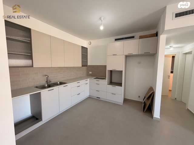 חוזה סן מרטין 23