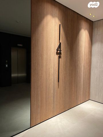 דירה, בנימין וולפוביץ', רעננה