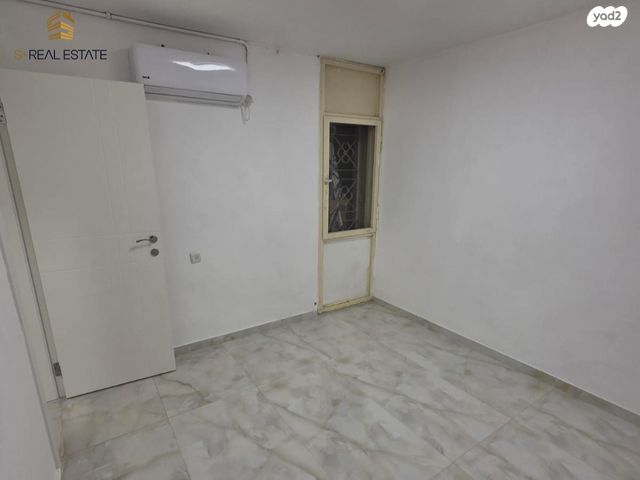 דירת גן, ישראל זנגוויל, קרית היובל, ירושלים